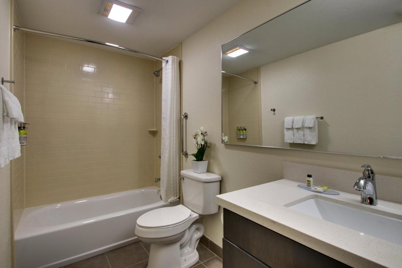 Candlewood Suites - Wichita East By Ihg Exterior foto